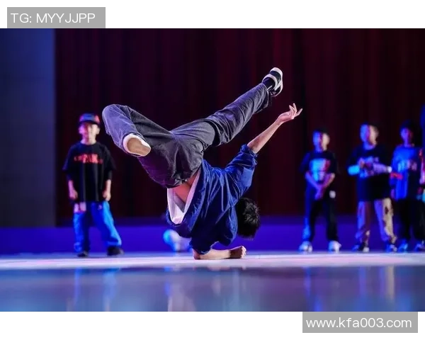 成都街舞队与北京街舞队赛后战术分析与精彩瞬间回顾 成都街舞队与北京街舞队赛后战术分析与精彩瞬间回顾