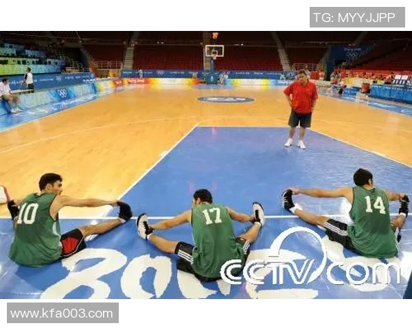 重庆羽毛球队快攻战术解析与训练方法探讨 重庆羽毛球队快攻战术解析与训练方法探讨