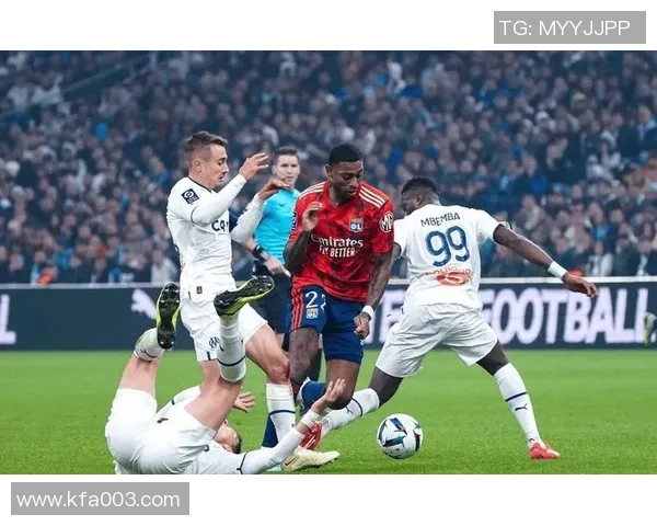 卡昂主场迎战巴黎圣日耳曼双方争夺法甲宝贵积分的精彩对决